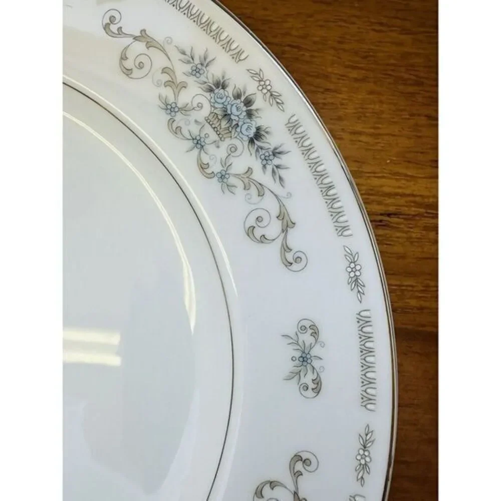 Vintage Wade Fine China Diane‎ Japan 10.25